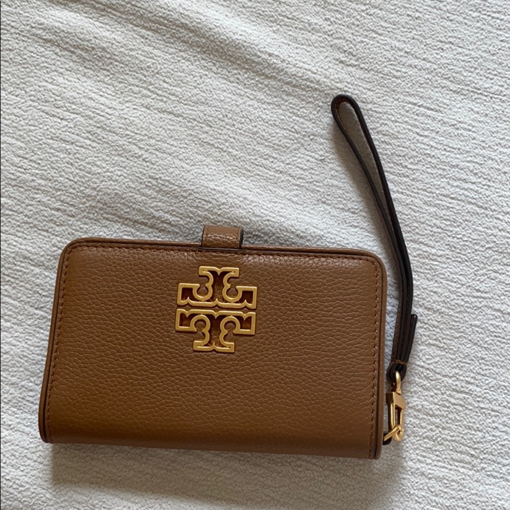Tory Burch Britten smart phone wallet